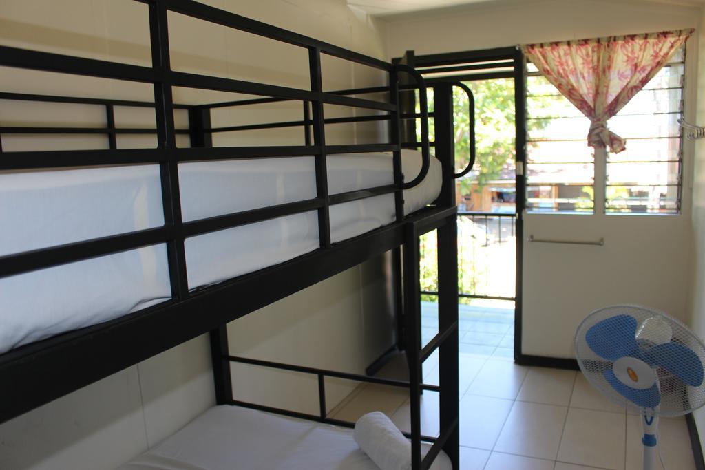 Bamboo Backpackers Hostel Nadi Ngoại thất bức ảnh