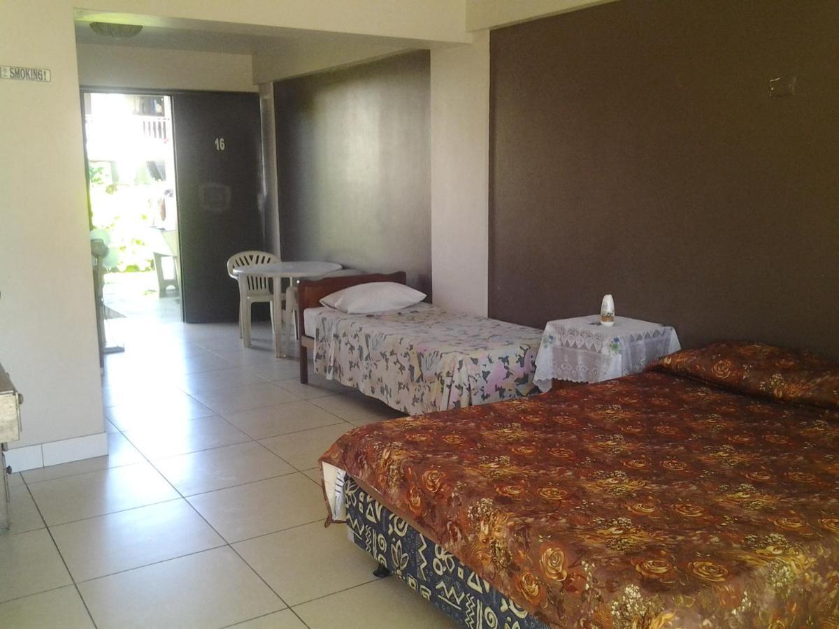 Bamboo Backpackers Hostel Nadi Phòng bức ảnh
